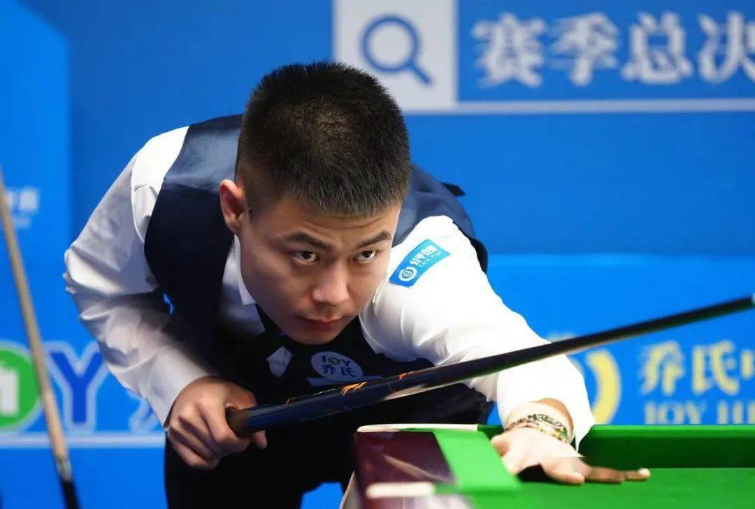 展现出了极 展现出了极