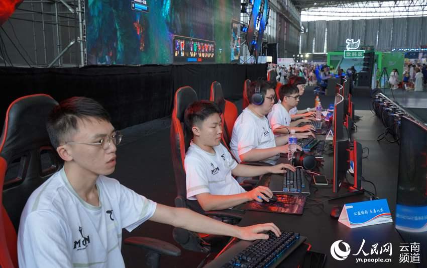 成就辉煌 成就辉煌